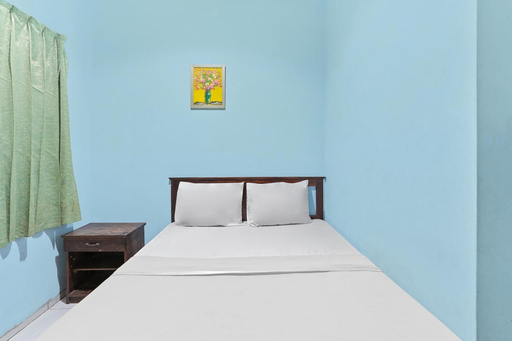 Oyo 93046 Hotel Fortuna Parepare Exterior photo